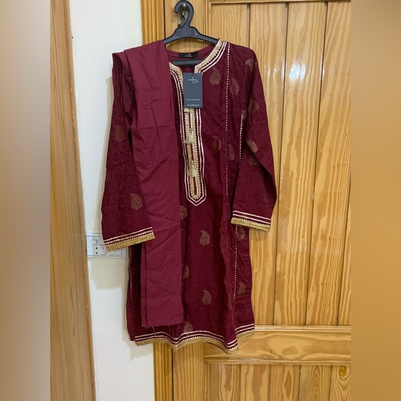 Designer Asim Jofa 3 pc Dress - Picture 9 of 14